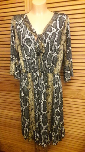 Kleid..Gr.S/M/L..Mehrfarbig..M