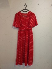 kleid Rot gepunktet