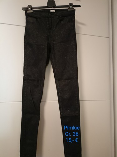 Damenkleidung